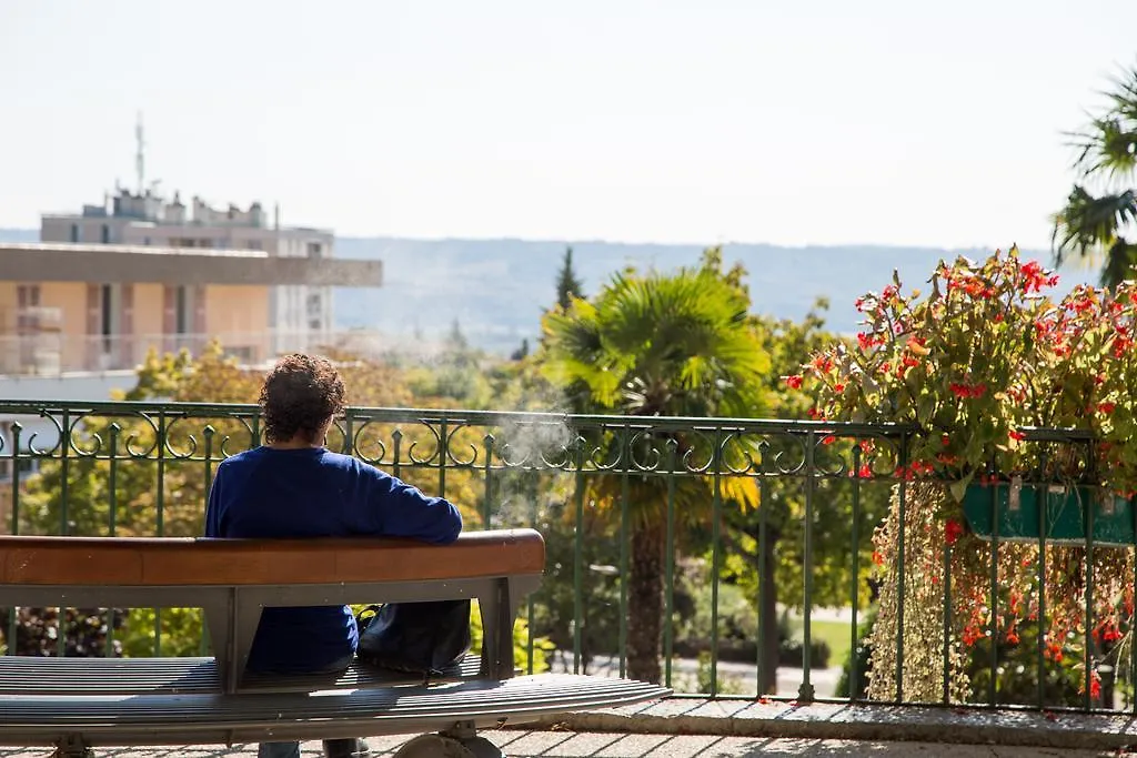 Logis Hotel Du Terreau Manosque